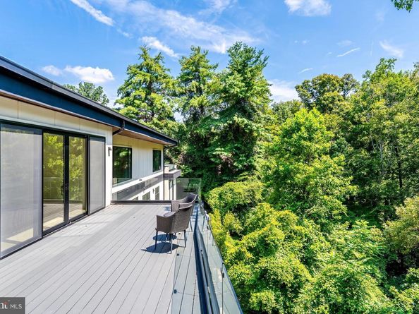 3632 36TH Road N, Arlington VA 22207