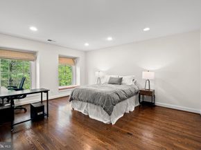 9200 Town Gate Lane, Bethesda MD 20817