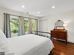 9200 Town Gate Lane, Bethesda MD 20817