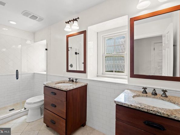 9200 Town Gate Lane, Bethesda MD 20817