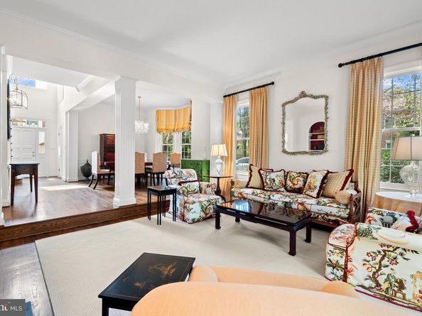 9200 Town Gate Lane, Bethesda MD 20817