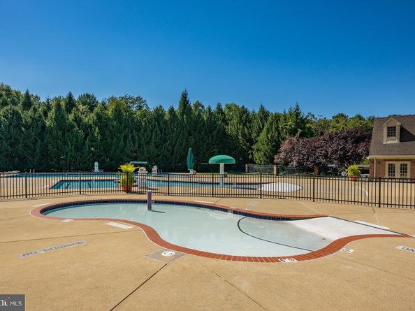 9200 Town Gate Lane, Bethesda MD 20817