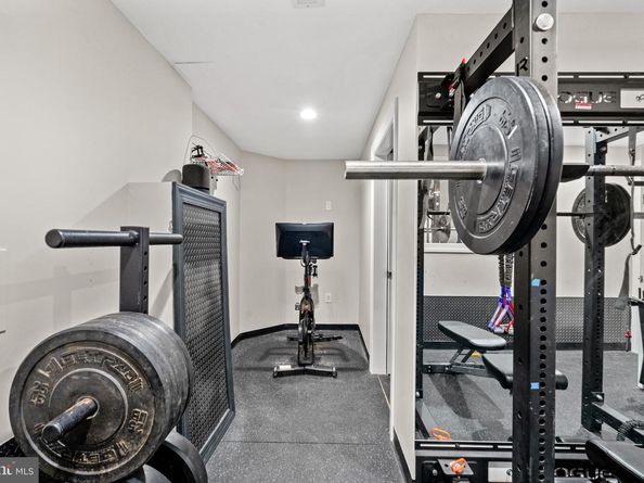 9200 Town Gate Lane, Bethesda MD 20817