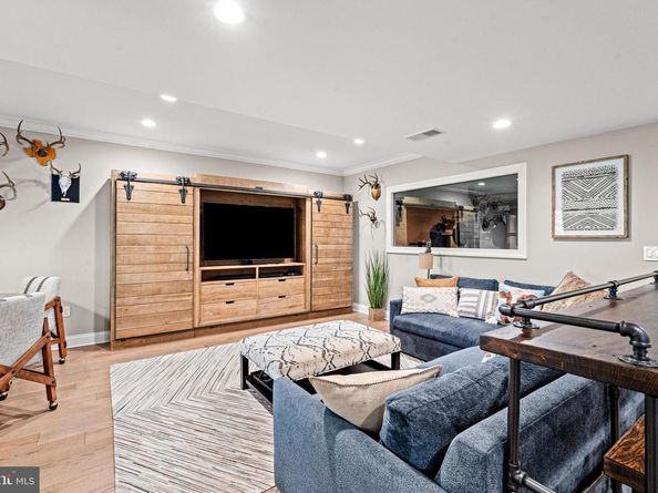 9200 Town Gate Lane, Bethesda MD 20817