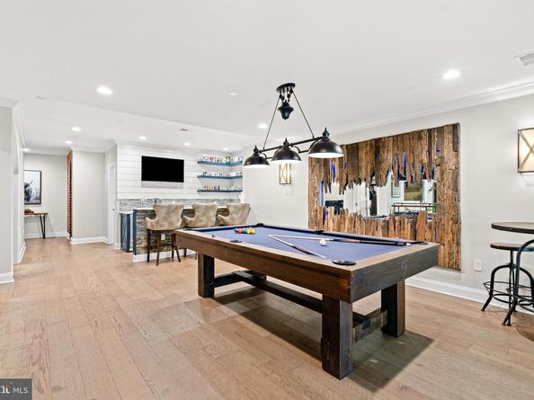 9200 Town Gate Lane, Bethesda MD 20817