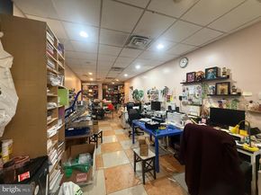 1135 S 9TH Street, Philadelphia PA 19147