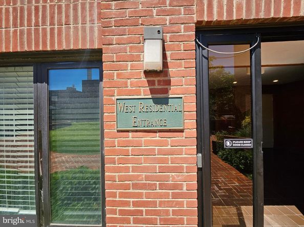 1080 Wisconsin Avenue NW 303, Washington DC 20007