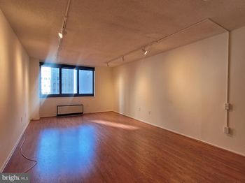 1420 Locust Street