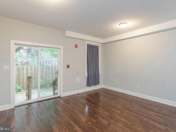 1218 N 7TH Street, Philadelphia PA 19122