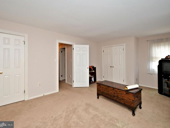 79 Sutphin Pines, Yardley PA 19067