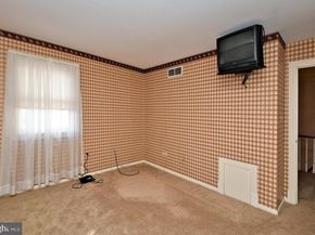 79 Sutphin Pines, Yardley PA 19067