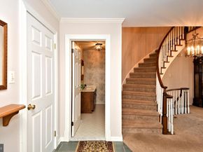 79 Sutphin Pines, Yardley PA 19067