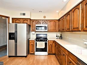 79 Sutphin Pines, Yardley PA 19067