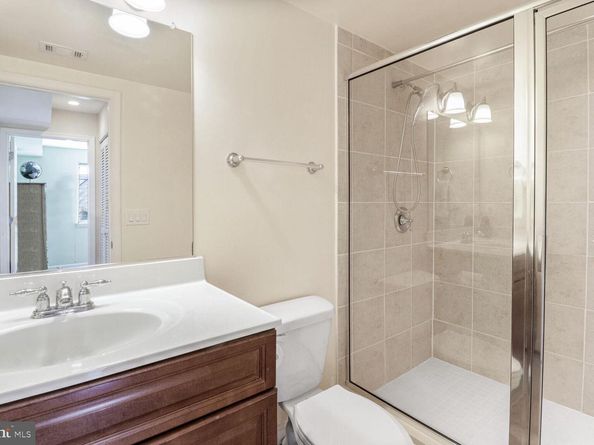 4195 S Four Mile Run Drive 203, Arlington VA 22204