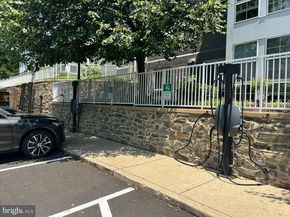 4195 S Four Mile Run Drive 203, Arlington VA 22204
