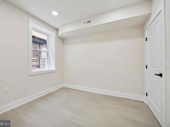604 Mckean Street, Philadelphia PA 19148