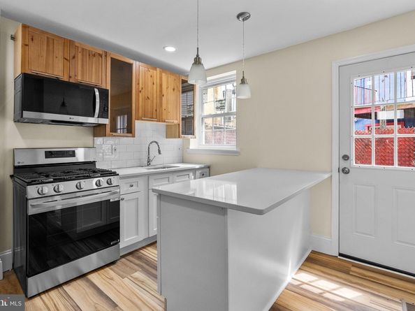 1611 N Cadwallader Street, Philadelphia PA 19122