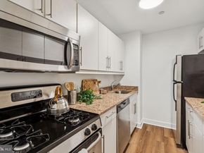 219 S 18TH Street 1415, Philadelphia PA 19103