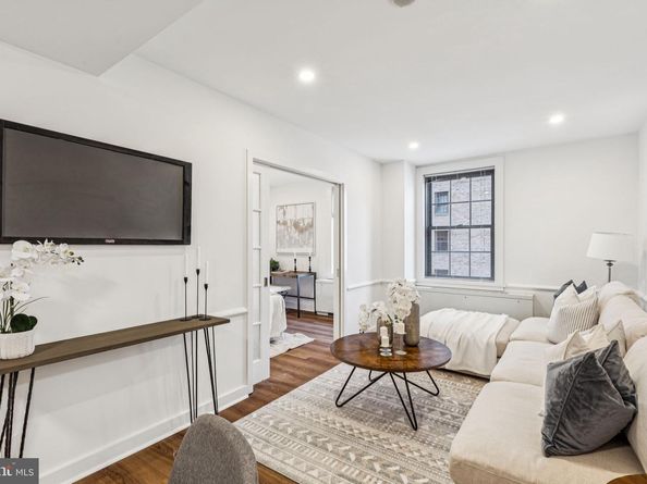 219 S 18TH Street 1415, Philadelphia PA 19103