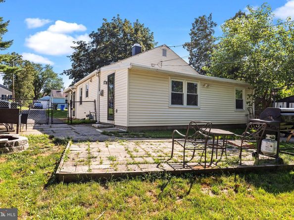 2637 Barnes Avenue, Abington PA 19001