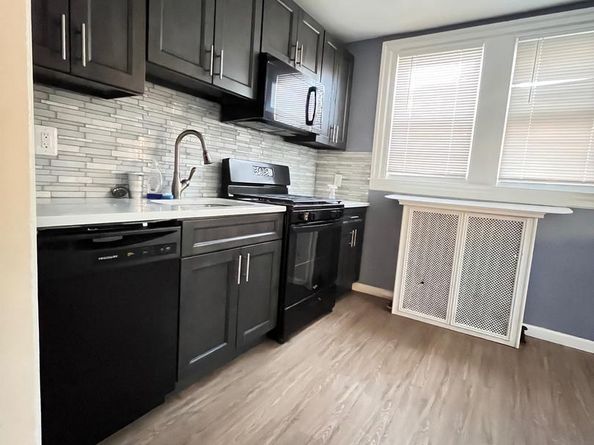 534 E Carver Street, Philadelphia PA 19120