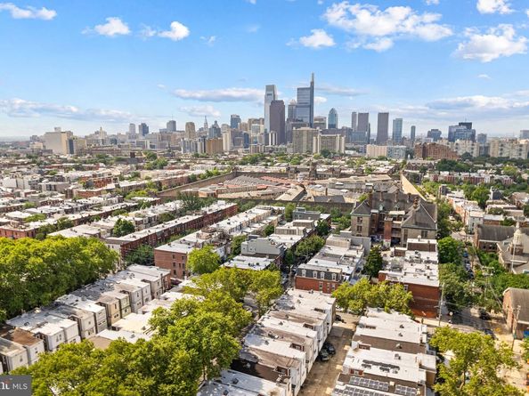 862 N Beechwood Street, Philadelphia PA 19130