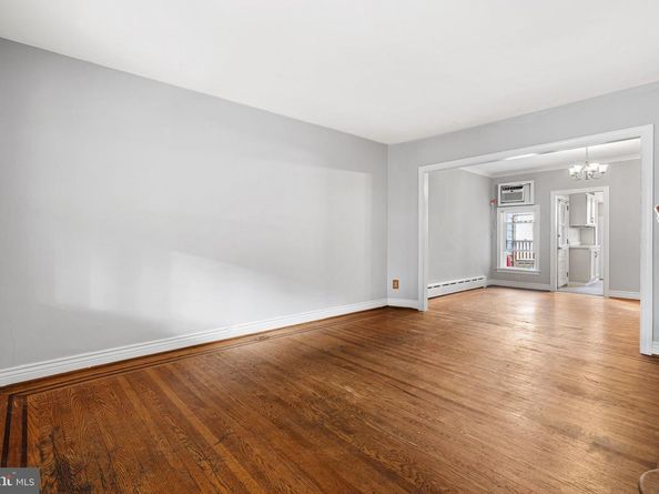 862 N Beechwood Street, Philadelphia PA 19130