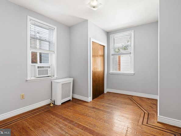 862 N Beechwood Street, Philadelphia PA 19130