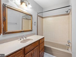 862 N Beechwood Street, Philadelphia PA 19130