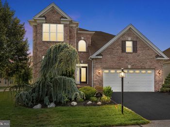 195 Roosevelt Drive