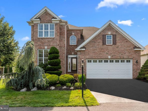195 Roosevelt Drive, Yardley PA 19067