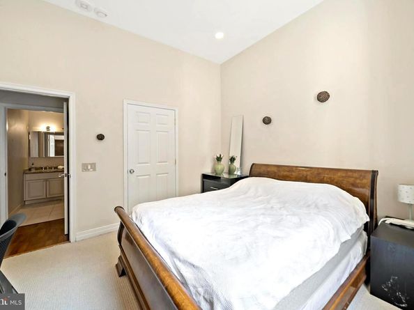 1600 Arch Street 1610, Philadelphia PA 19103