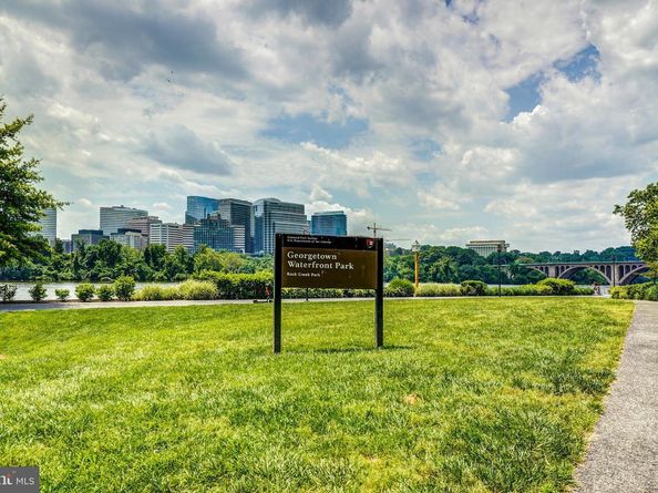 1080 Wisconsin Avenue NW 3002, Washington DC 20007