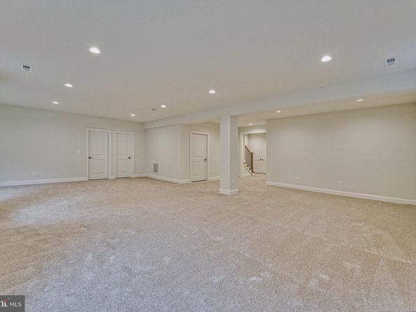 906 Frederick Street SW, Vienna VA 22180