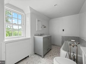 1266 Gulph Creek Drive, Wayne PA 19087