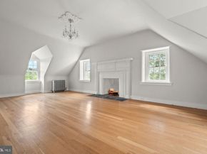 1266 Gulph Creek Drive, Wayne PA 19087