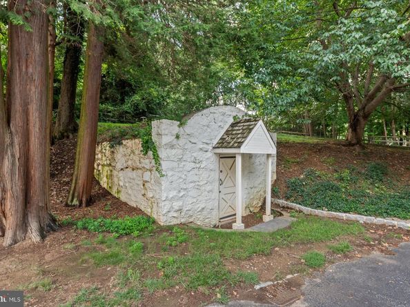 1266 Gulph Creek Drive, Wayne PA 19087