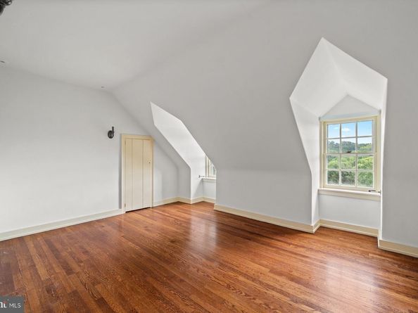 1266 Gulph Creek Drive, Wayne PA 19087