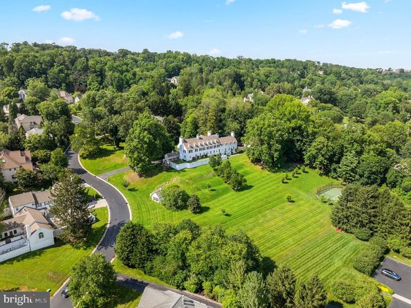 1266 Gulph Creek Drive, Wayne PA 19087