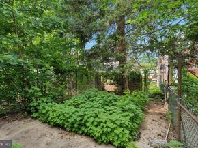 2088 Bridge Street, Philadelphia PA 19124