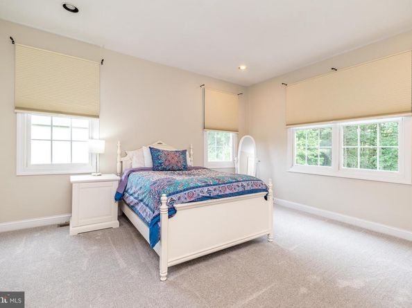 5262 Bailey Court E, Doylestown PA 18902