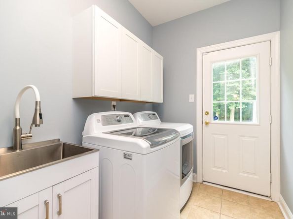 5262 Bailey Court E, Doylestown PA 18902