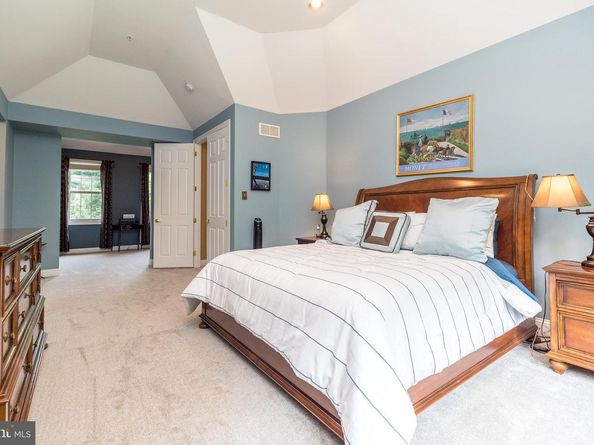 5262 Bailey Court E, Doylestown PA 18902
