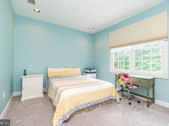 5262 Bailey Court E, Doylestown PA 18902