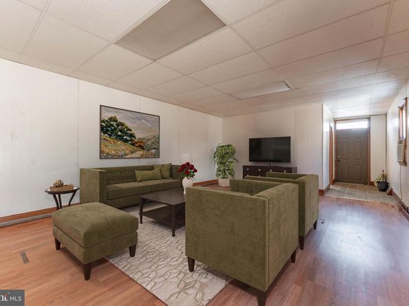 637 Chester Pike, Prospect Park PA 19076