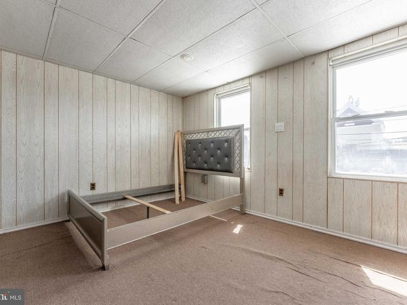 637 Chester Pike, Prospect Park PA 19076