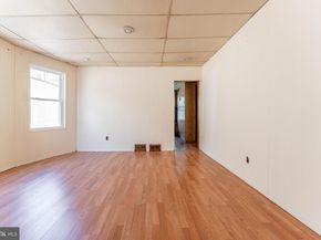 637 Chester Pike, Prospect Park PA 19076