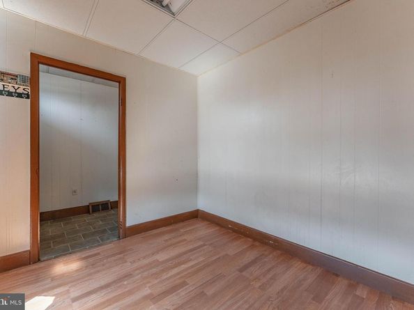 637 Chester Pike, Prospect Park PA 19076
