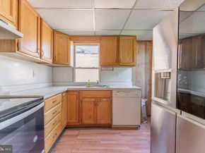 637 Chester Pike, Prospect Park PA 19076