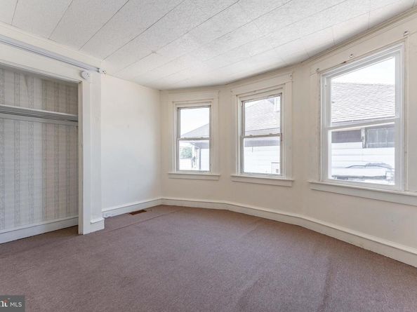 637 Chester Pike, Prospect Park PA 19076